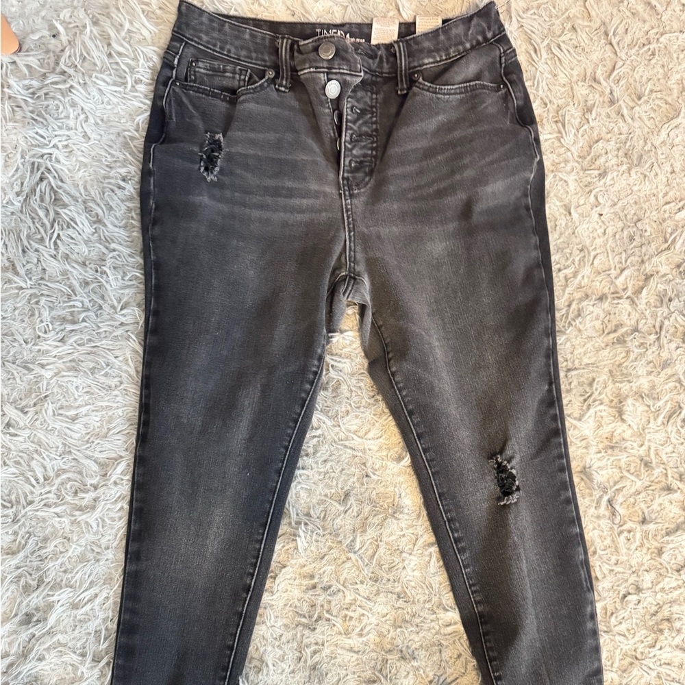Trendy Black Distressed Women's Jeans